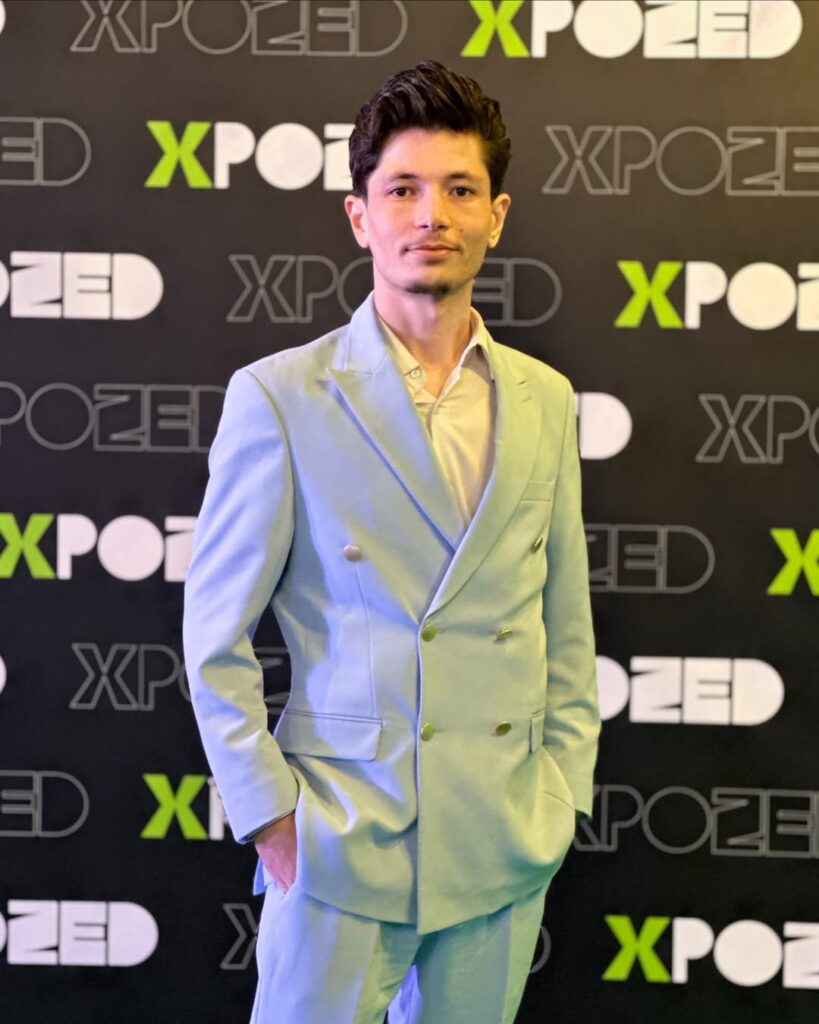 محمد اللباد ، قمة المليار متابع